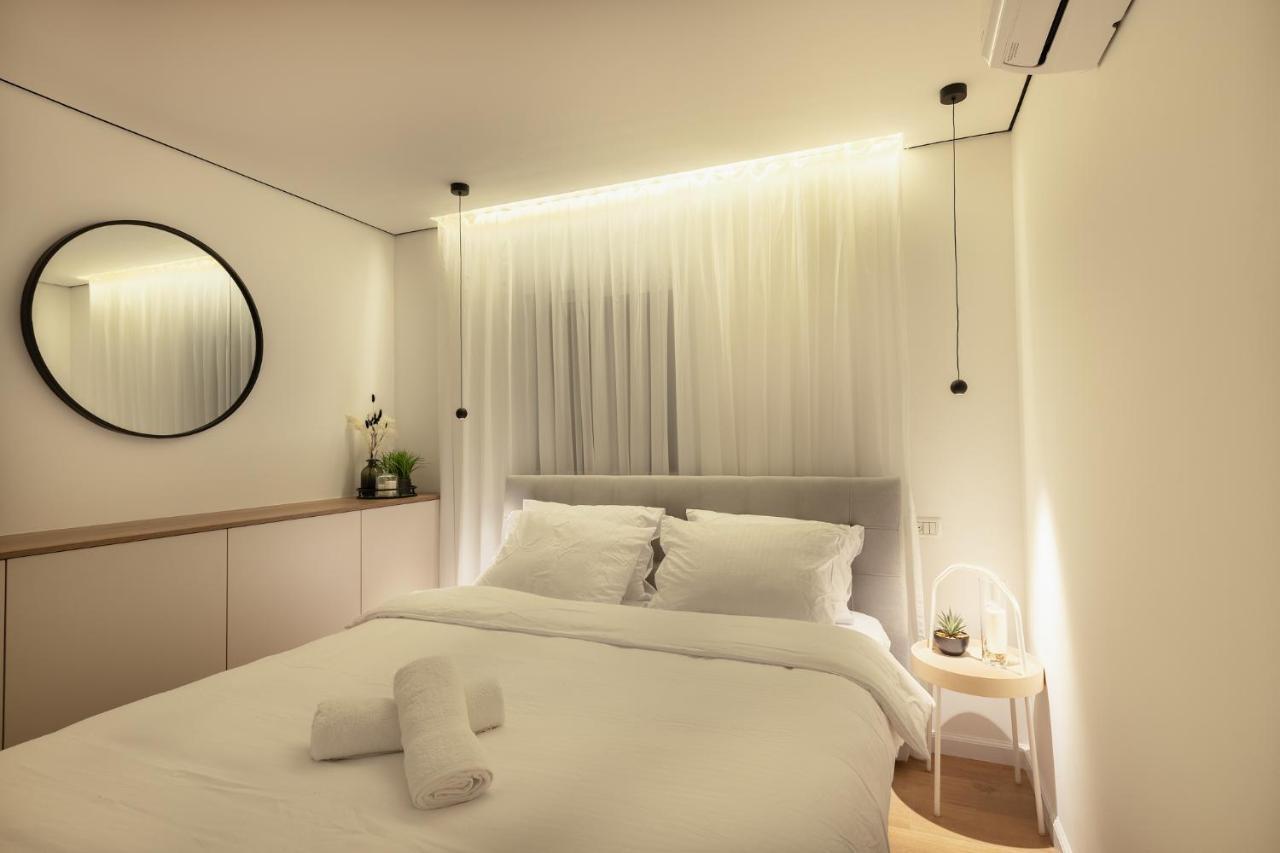 Sunlight-luxury And Sea View