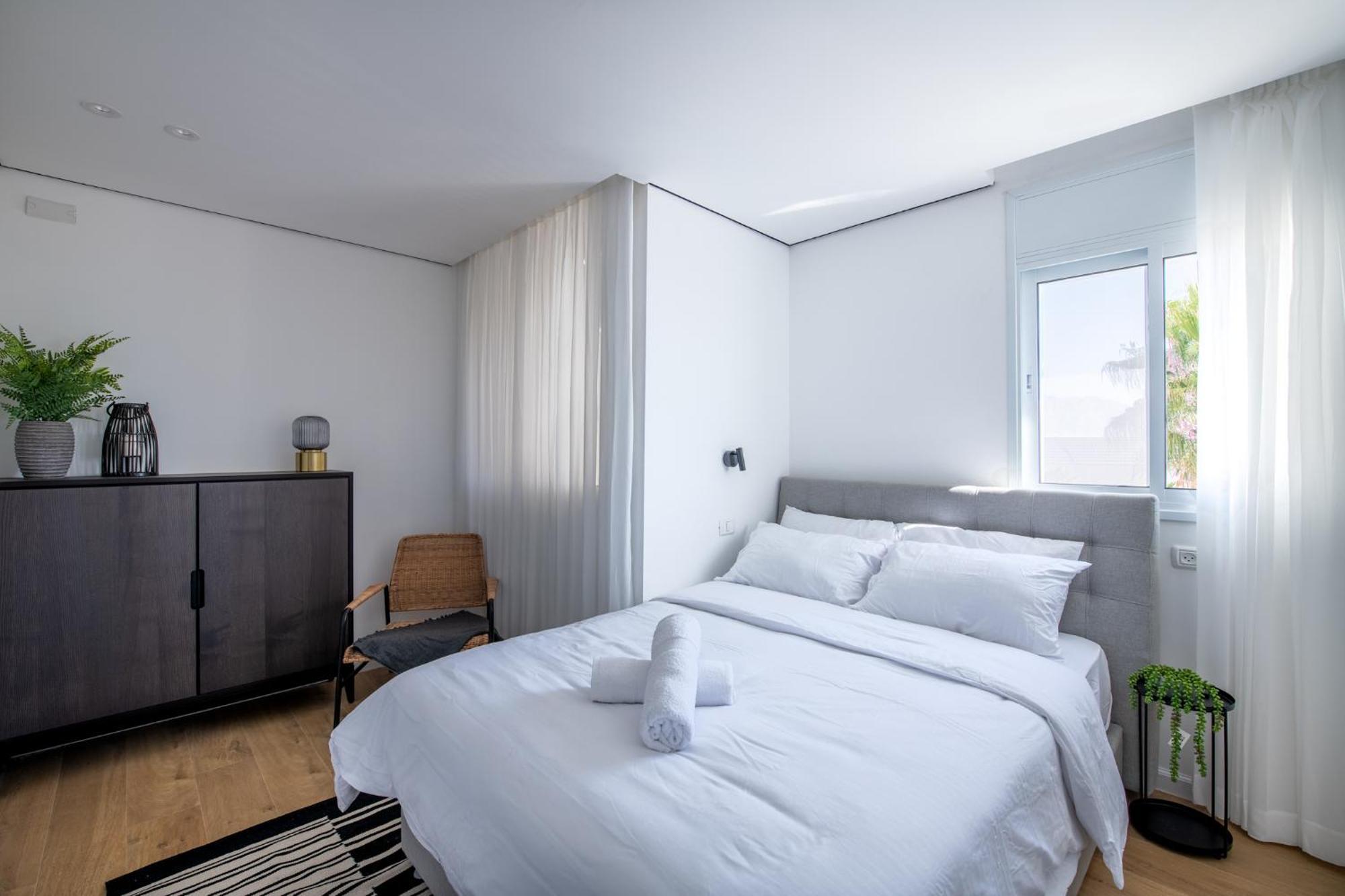 Apartment Sunlight-luxury And Sea View